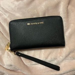 Michael Kors Wristlet Phone Wallet